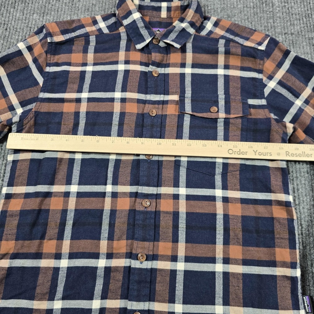Patagonia Shirt Mens XS Blue Brown Plaid Flannel Long Sleeve Button Up Organic - Picture 8 of 9